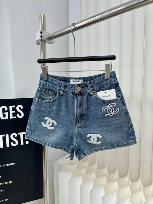 Retro distressed denim shorts