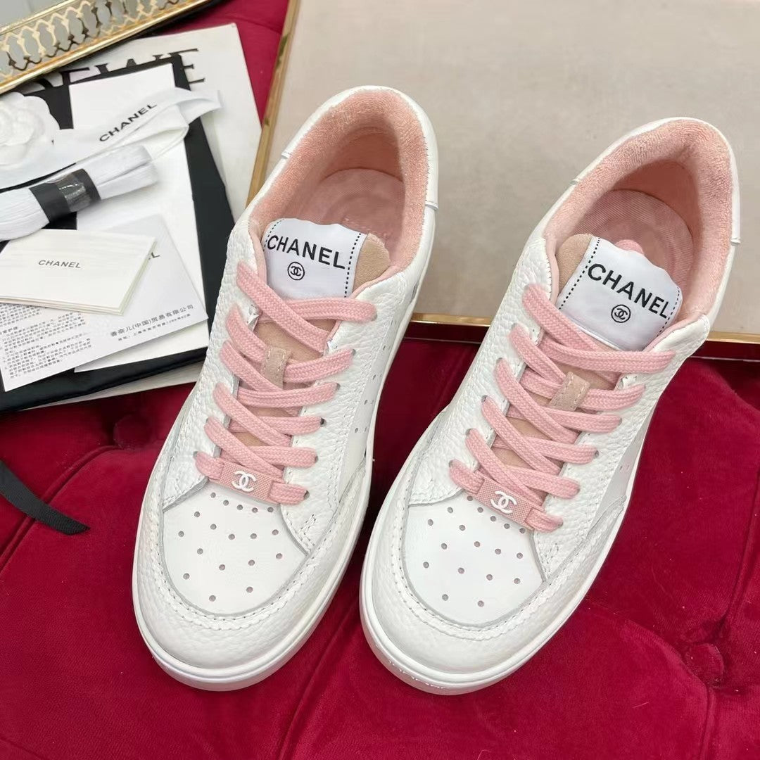 Stylish high quality flat sneakers