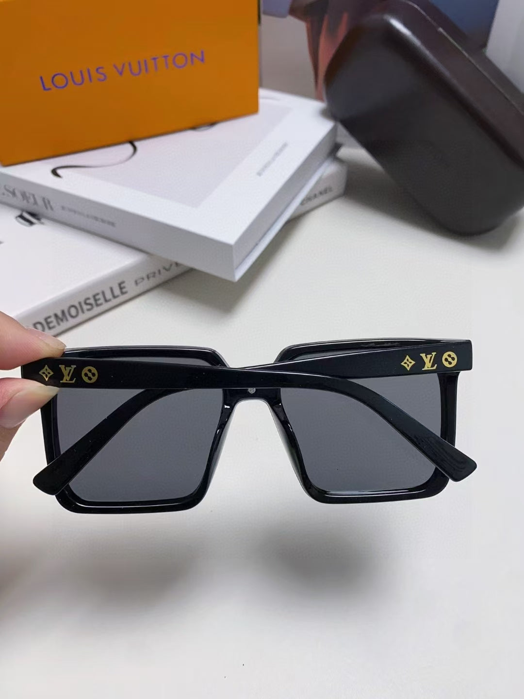 High-end luxury UV protection sunglasses